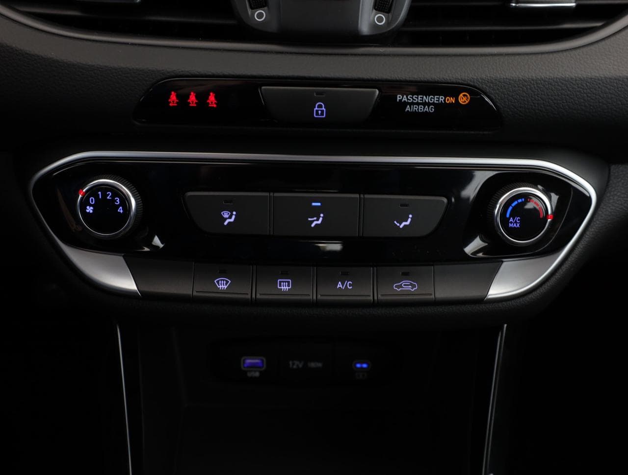 2025 Hyundai i30 - 18