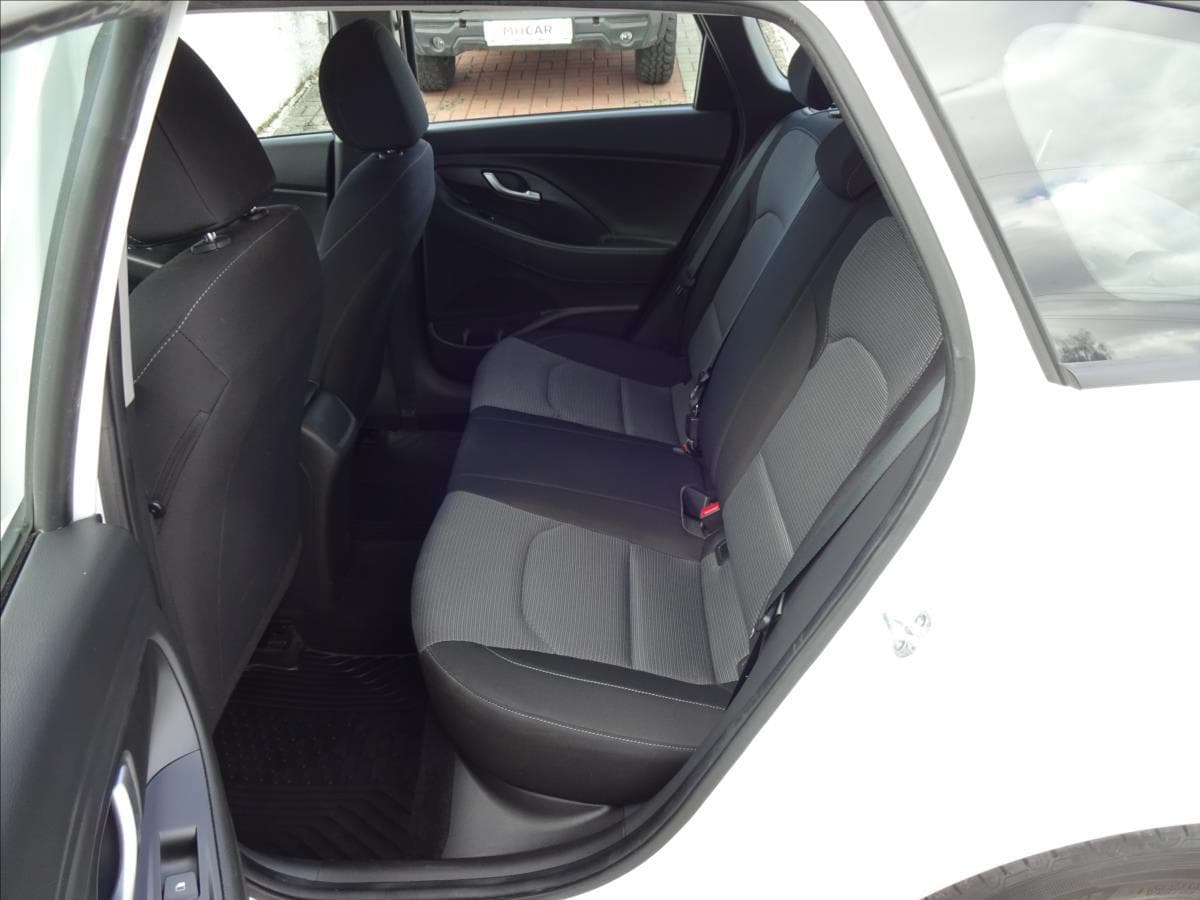 2020 Hyundai i30 - 20