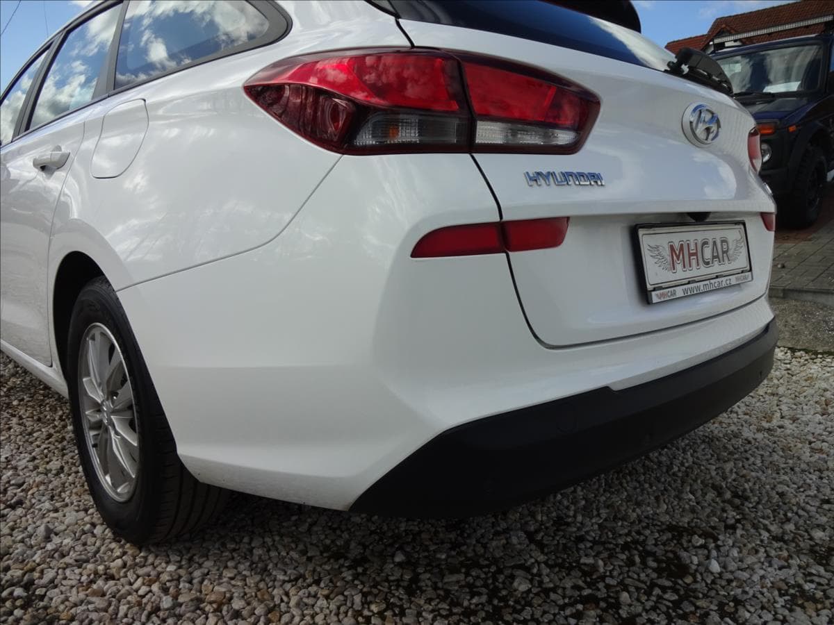 2020 Hyundai i30 - 14