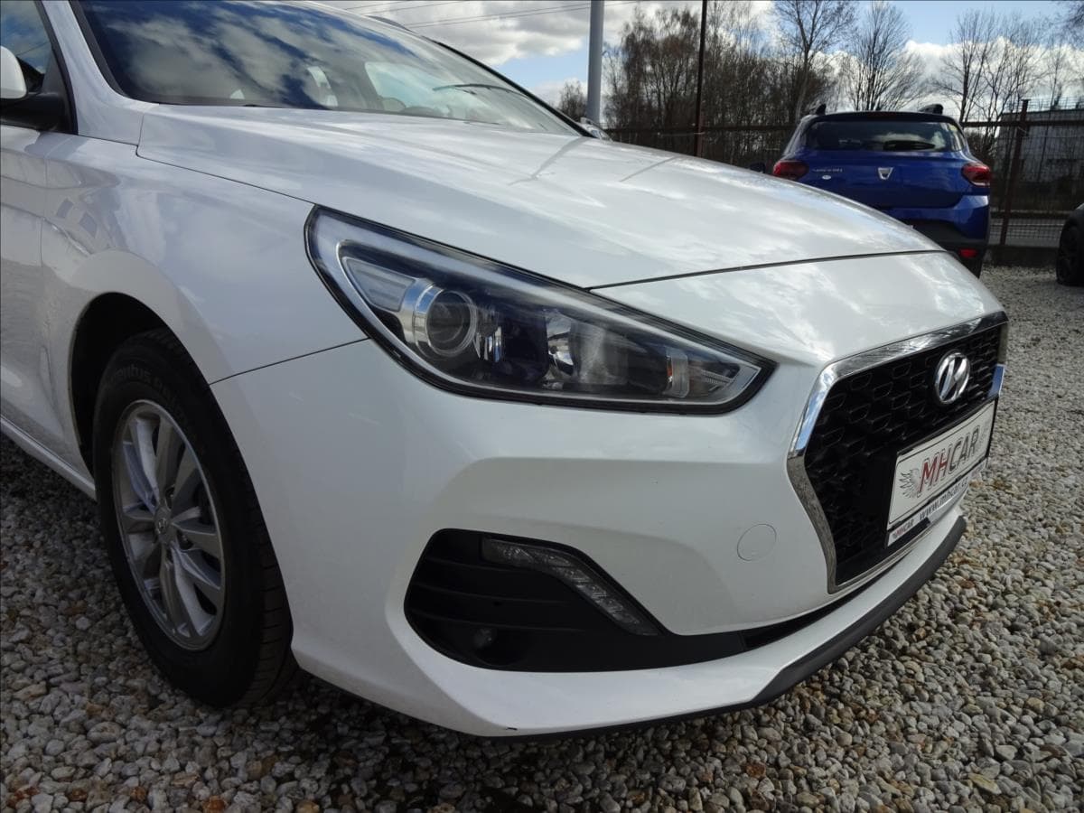 2020 Hyundai i30 - 11