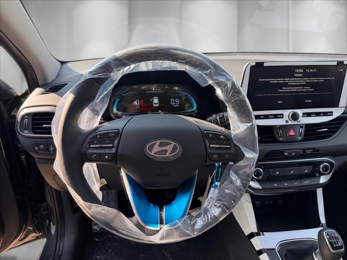 2025 Hyundai i30 - 8