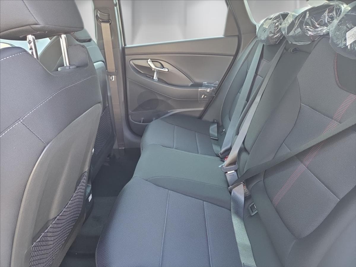2025 Hyundai i30 - 11