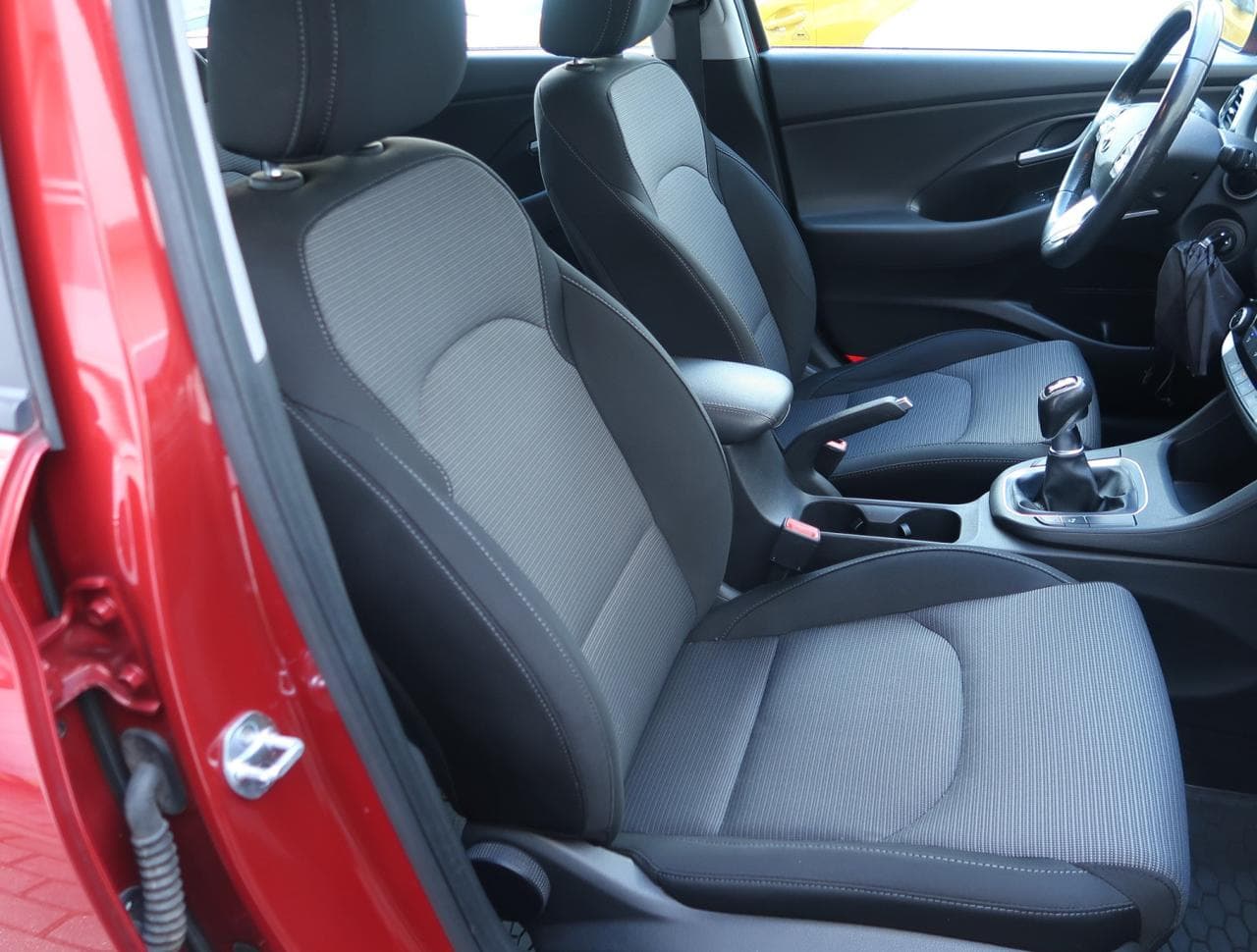 2017 Hyundai i30 - 12