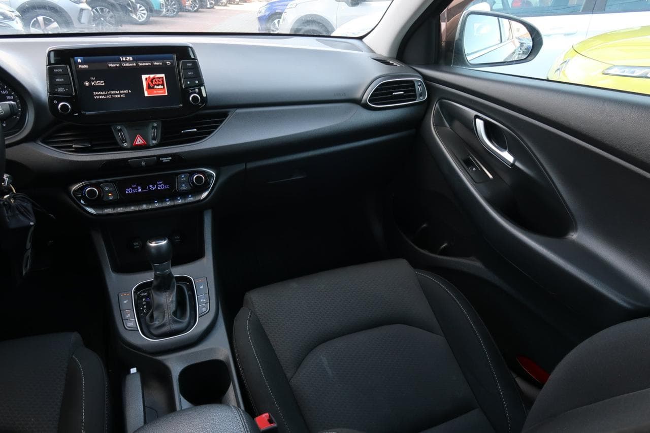 2019 Hyundai i30 - 11