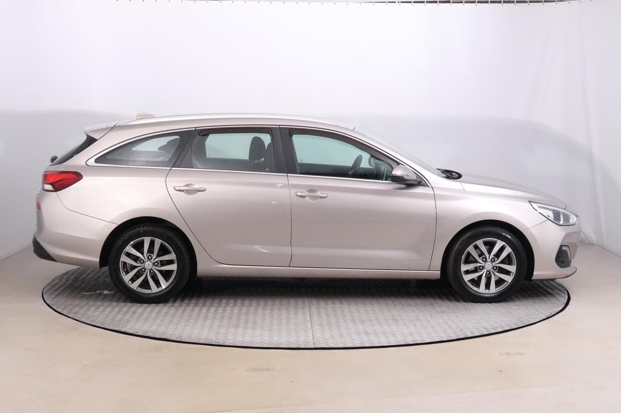 2019 Hyundai i30 - 8