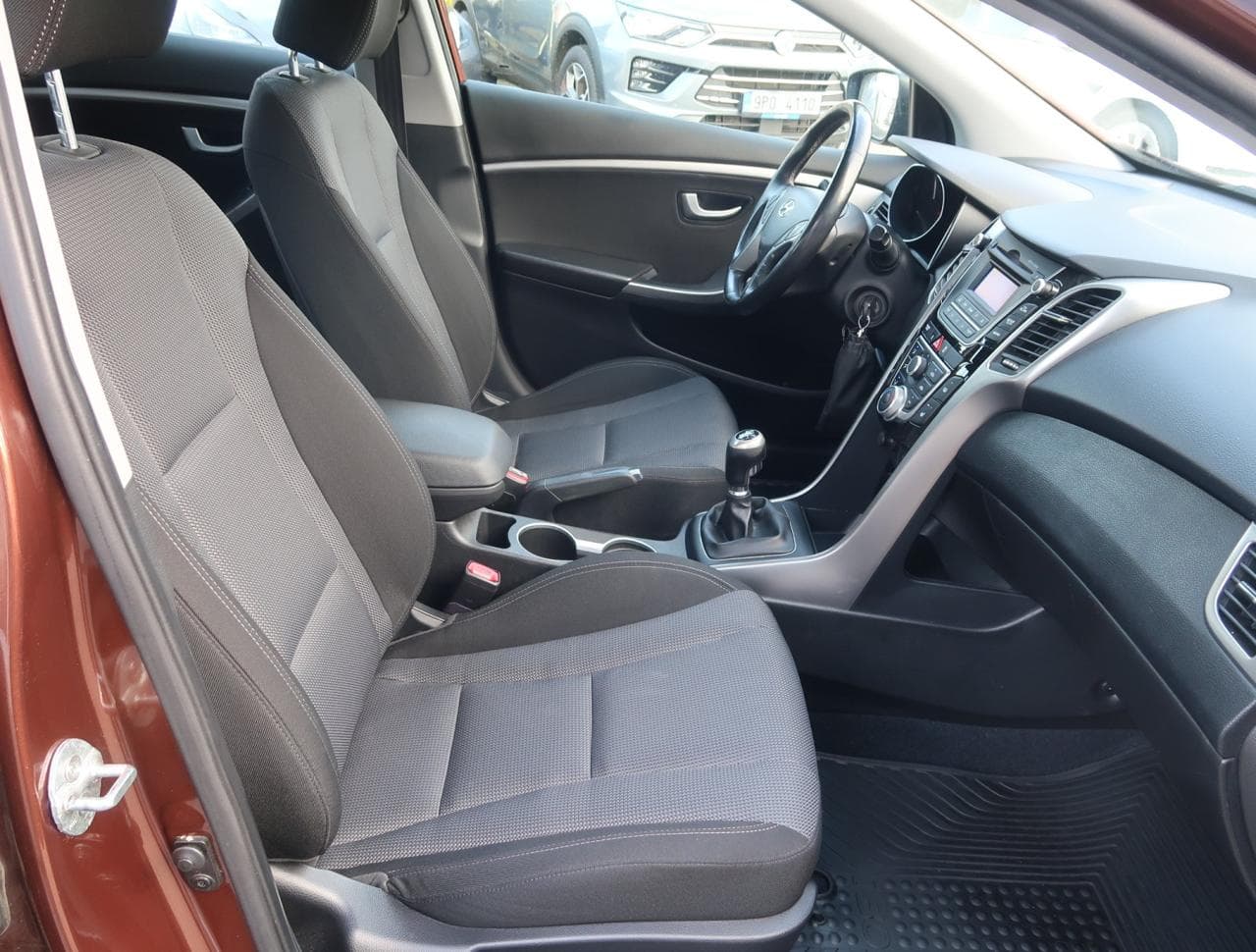 2014 Hyundai i30 - 12
