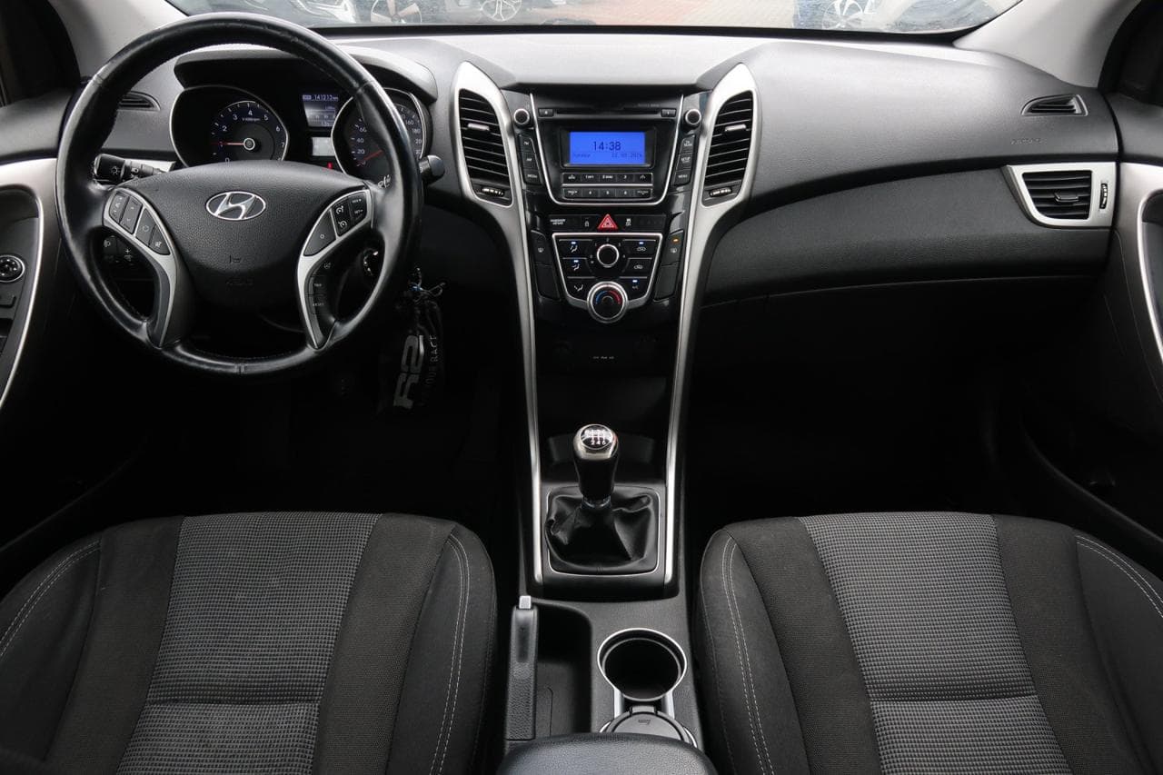 2013 Hyundai i30 - 10