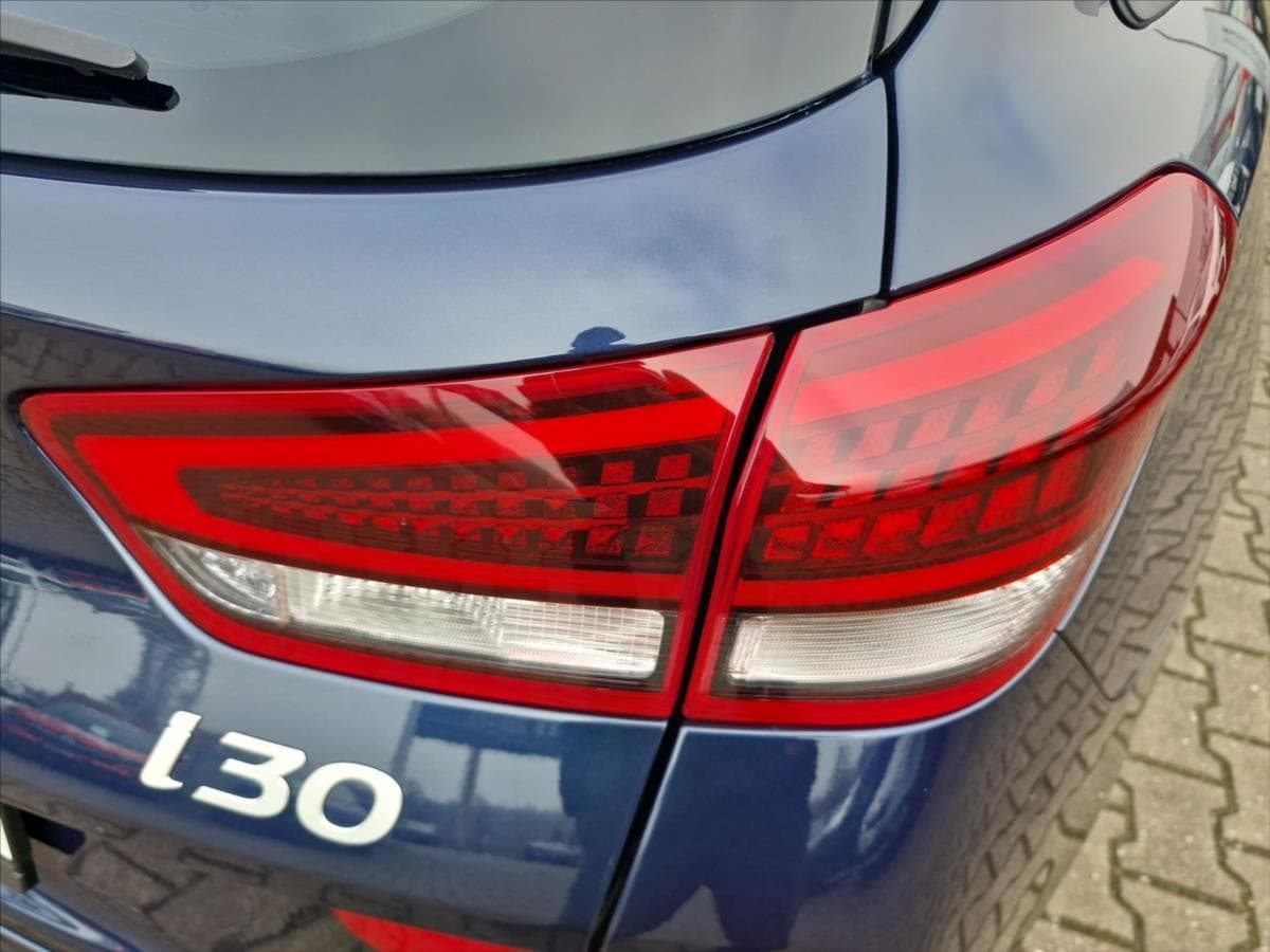 2025 Hyundai I30 - 23