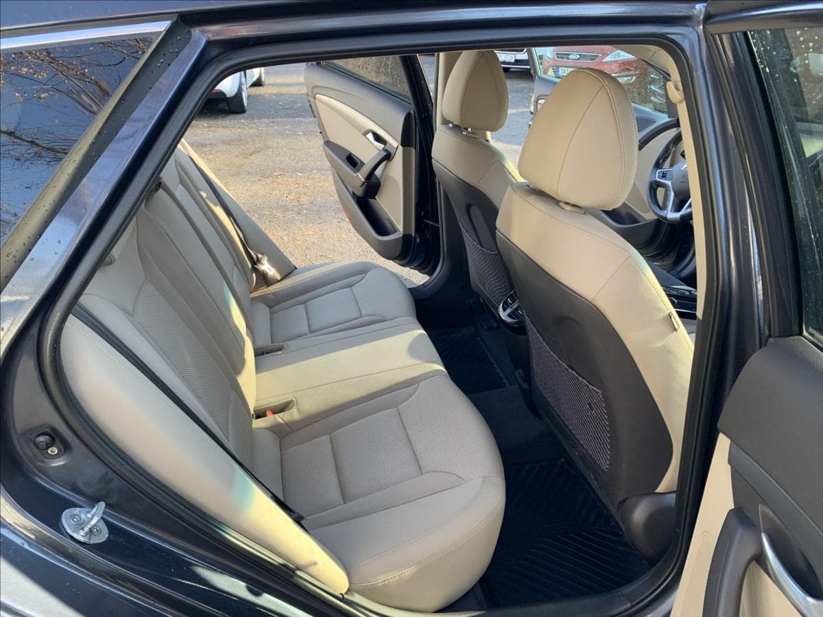 2013 Hyundai I40 - 33