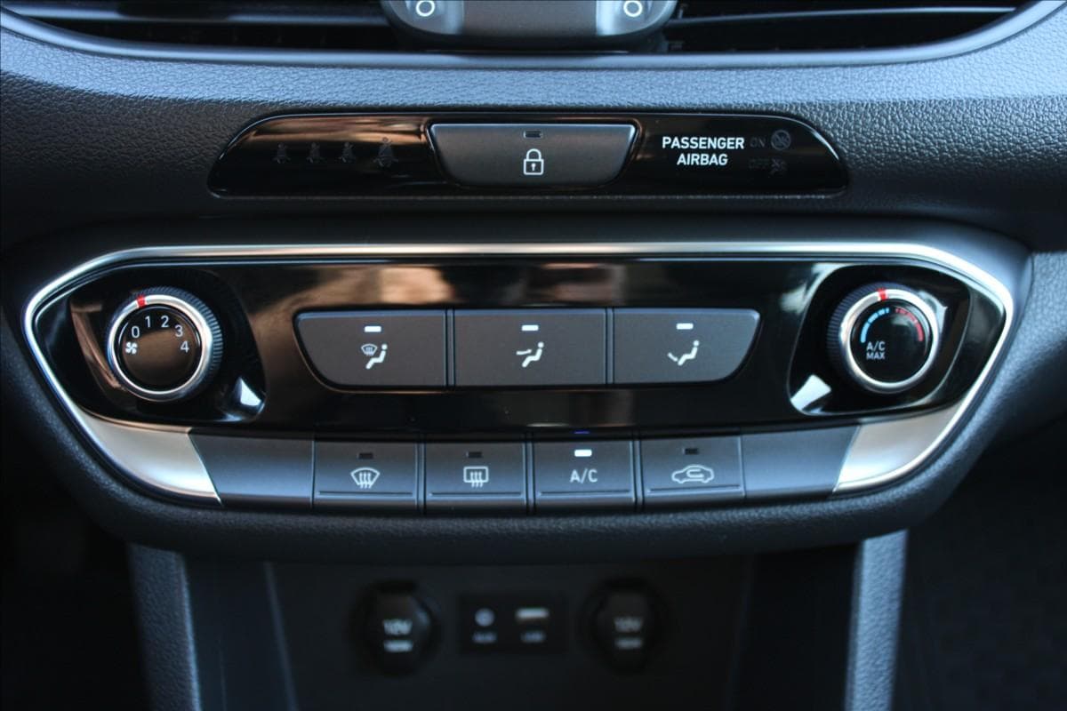 2020 Hyundai I30 - 17