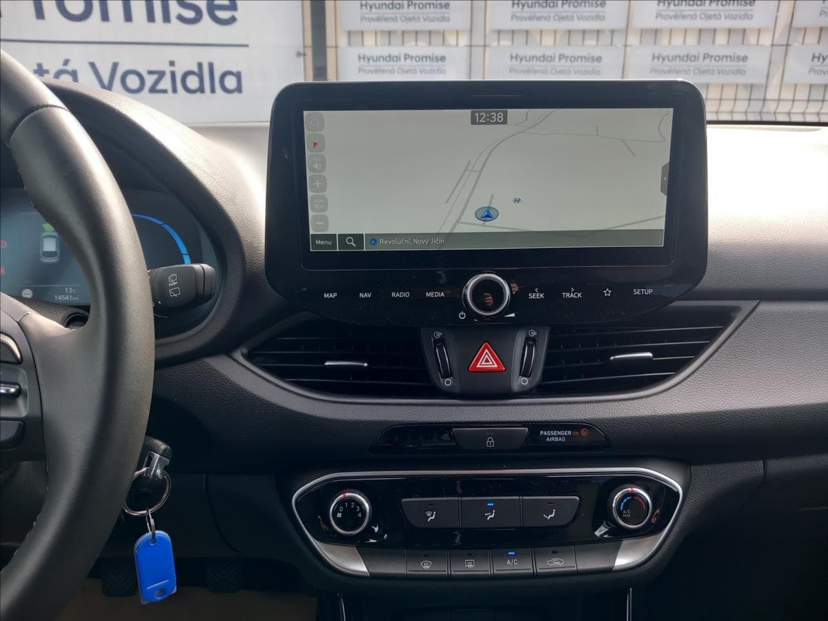 2025 Hyundai i30 - 12