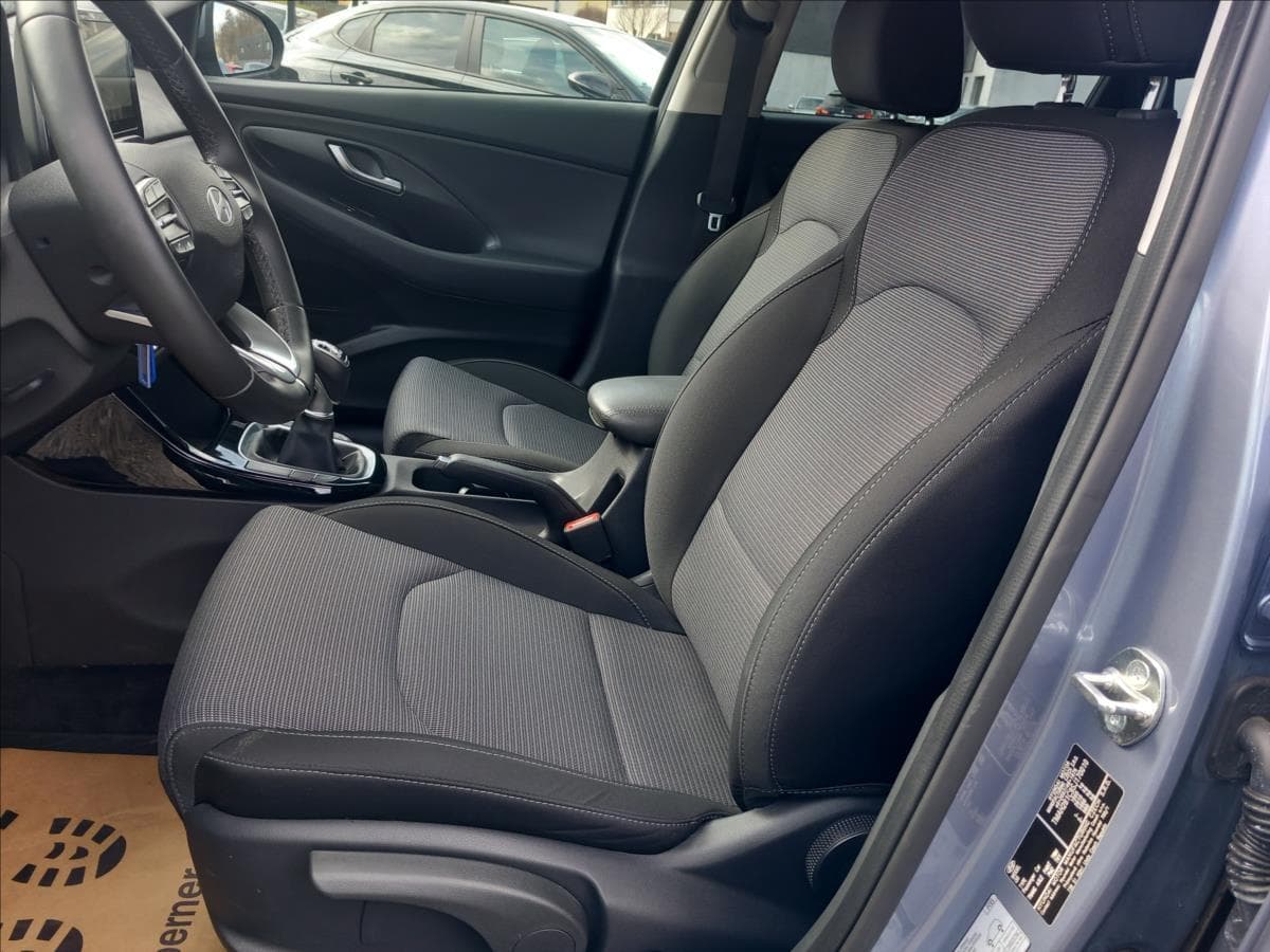 2025 Hyundai i30 - 16