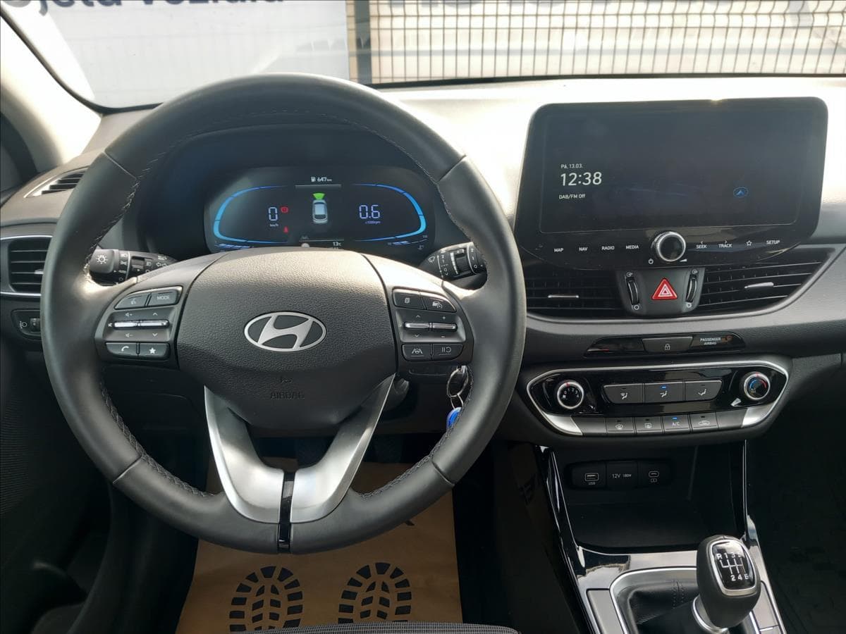 2025 Hyundai i30 - 9