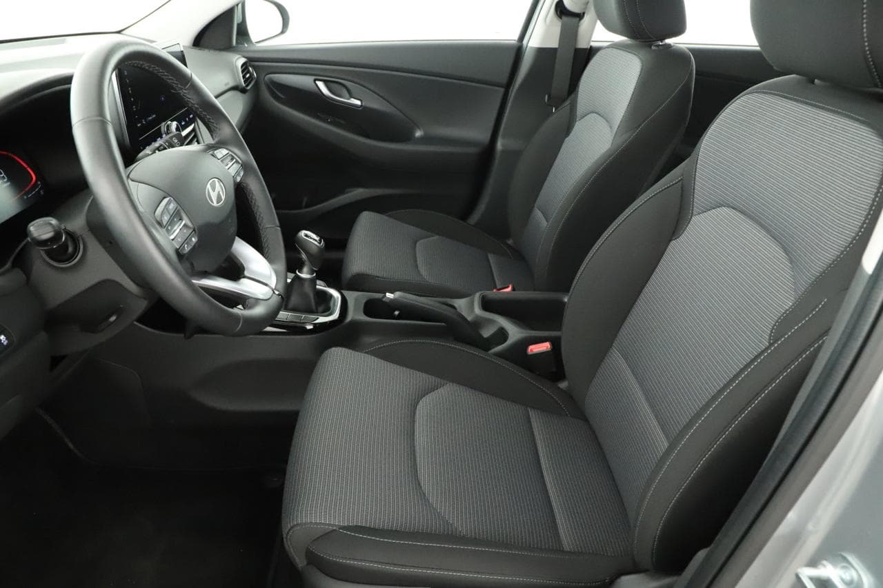 2025 Hyundai I30 - 25