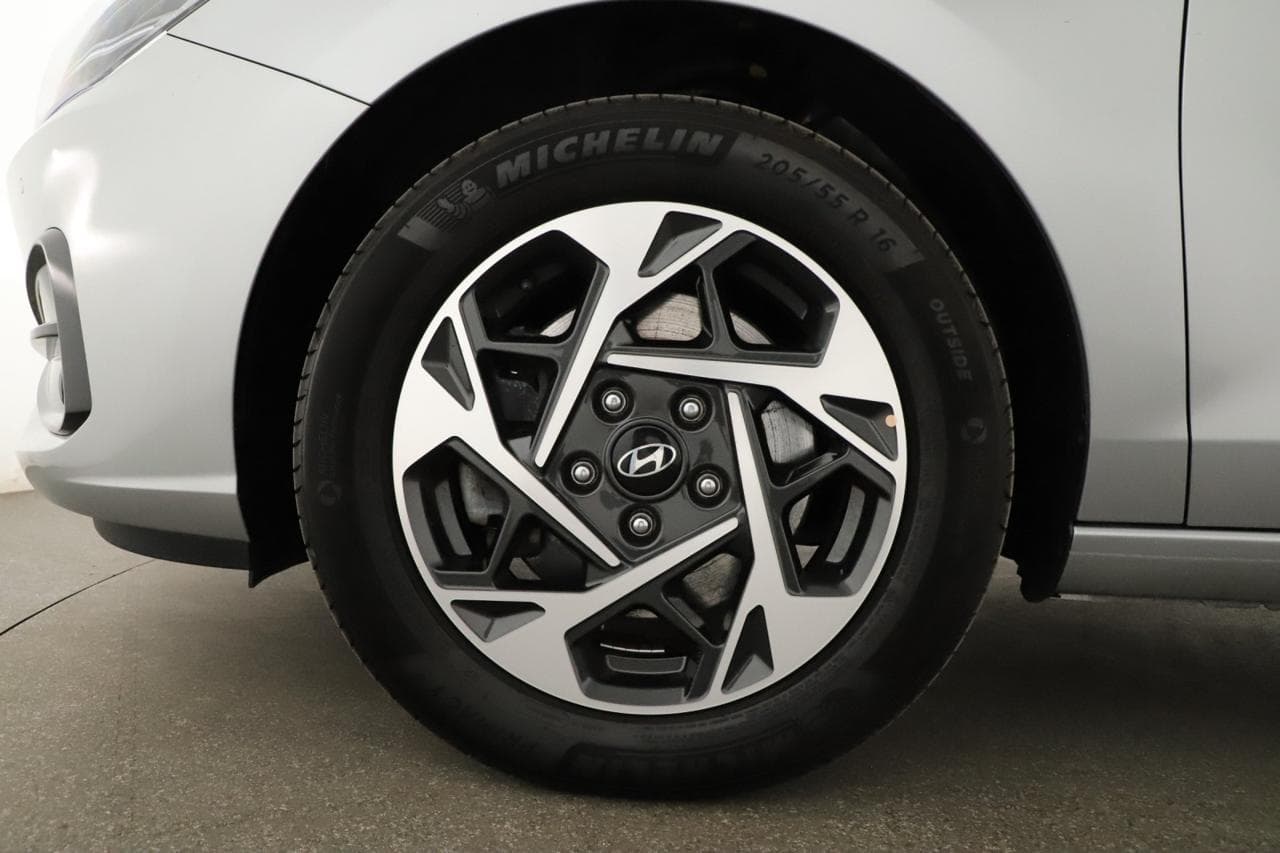 2025 Hyundai I30 - 39