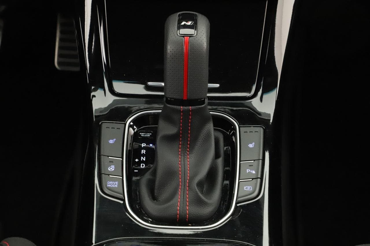 2025 Hyundai i30 - 18