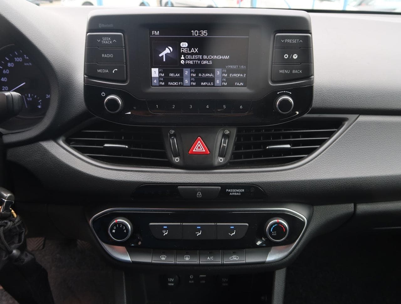 2018 Hyundai i30 - 18