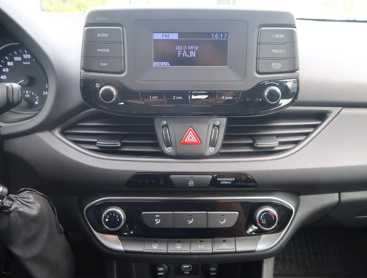2021 Hyundai i30 - 18