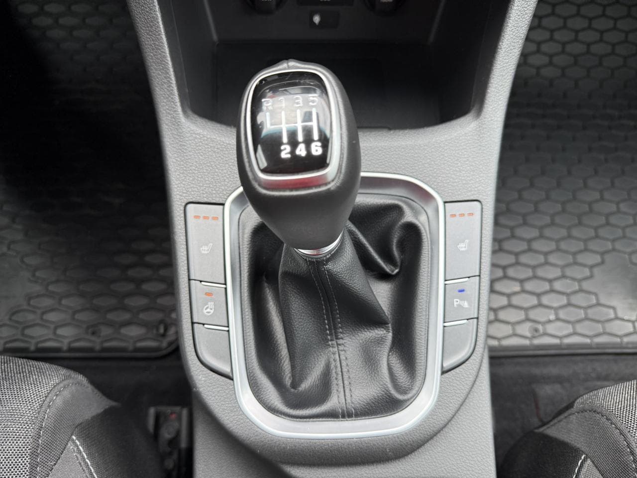 2023 Hyundai i30 - 28