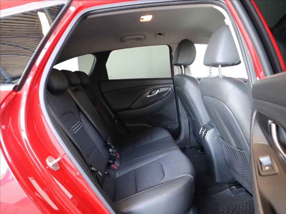 2022 Hyundai i30 - 9