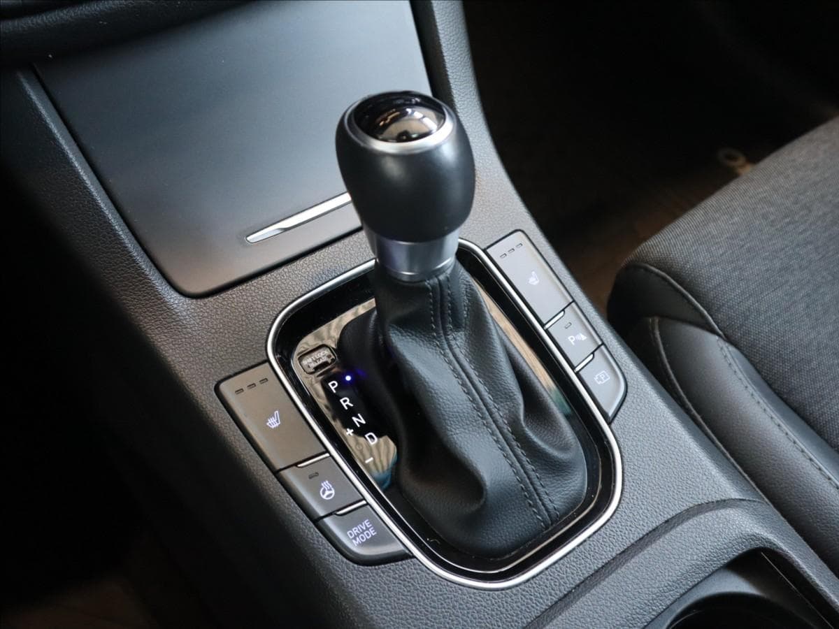 2022 Hyundai i30 - 18