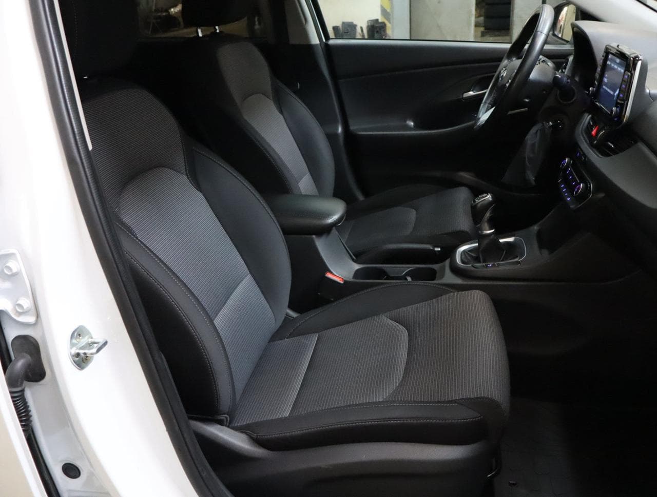 2021 Hyundai i30 - 12