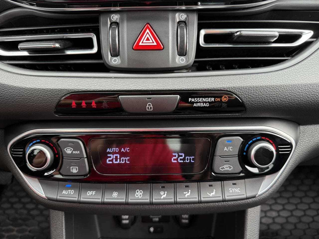 2023 Hyundai i30 - 16