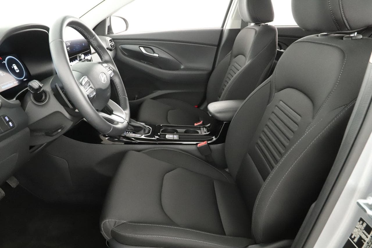 2025 Hyundai i30 - 12