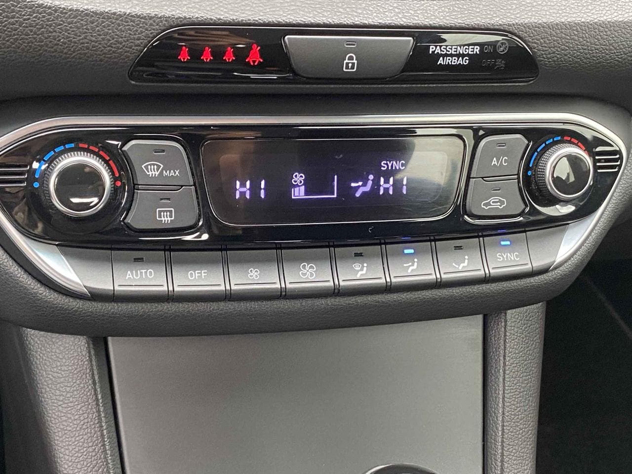 2020 Hyundai i30 - 26