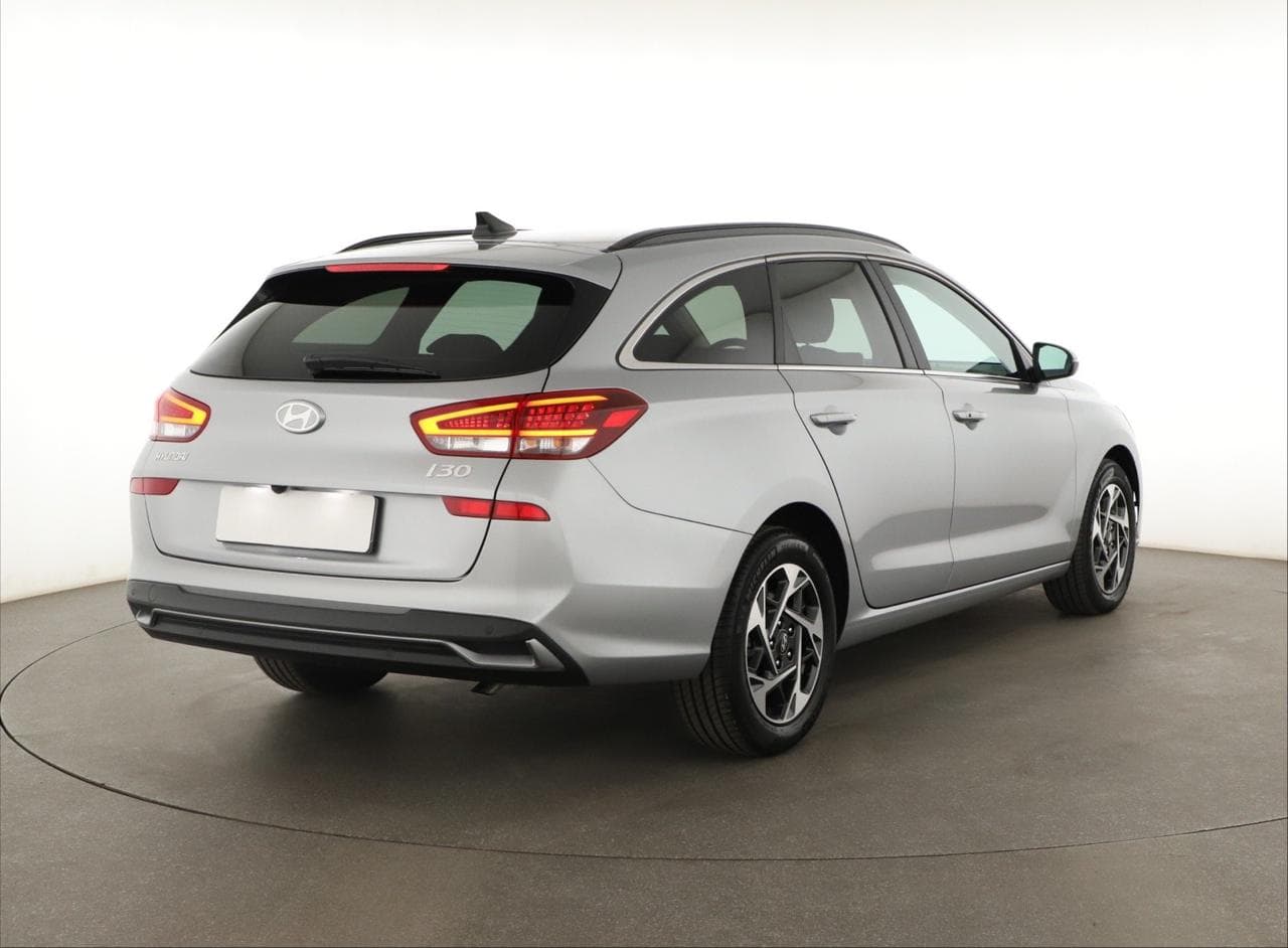2025 Hyundai i30 - 12