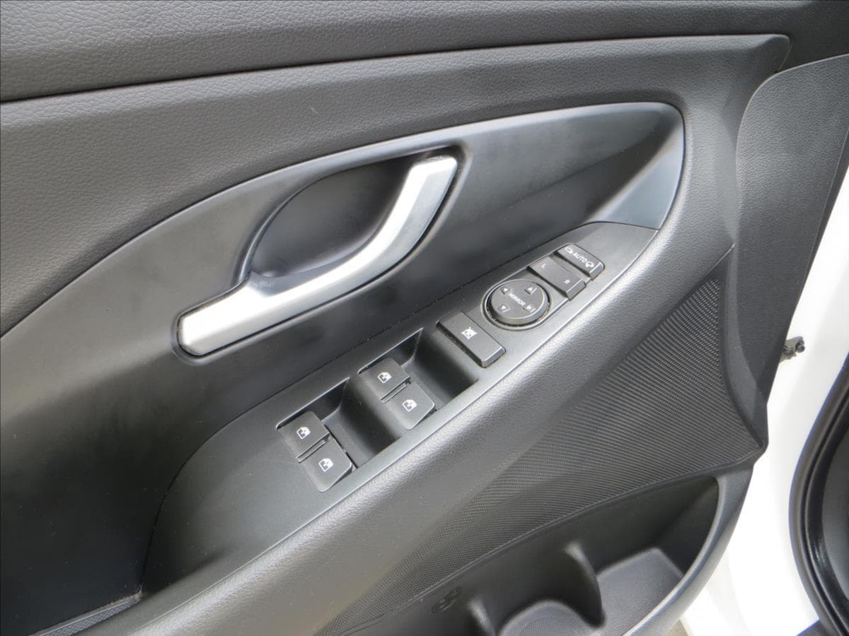 2022 Hyundai i30 - 21