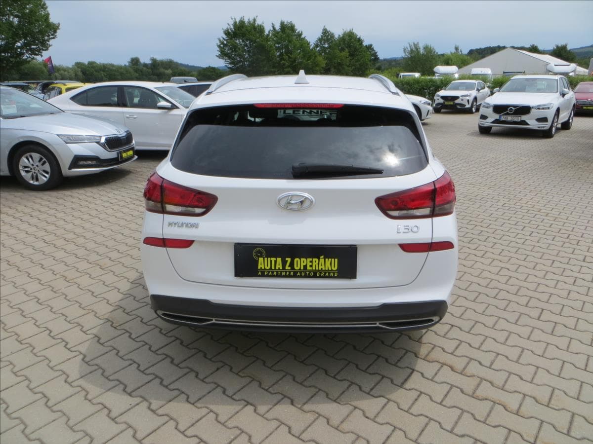 2022 Hyundai i30 - 11