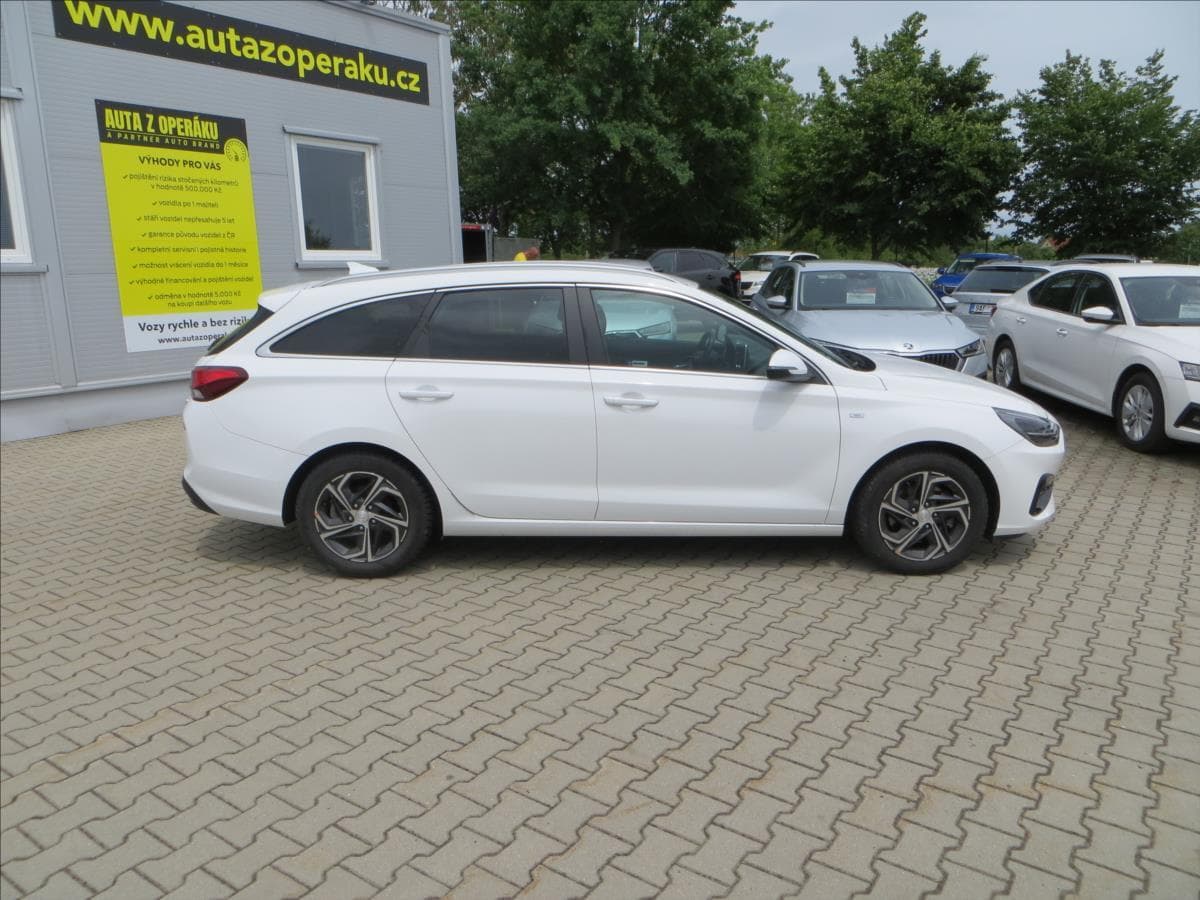 2022 Hyundai i30 - 19
