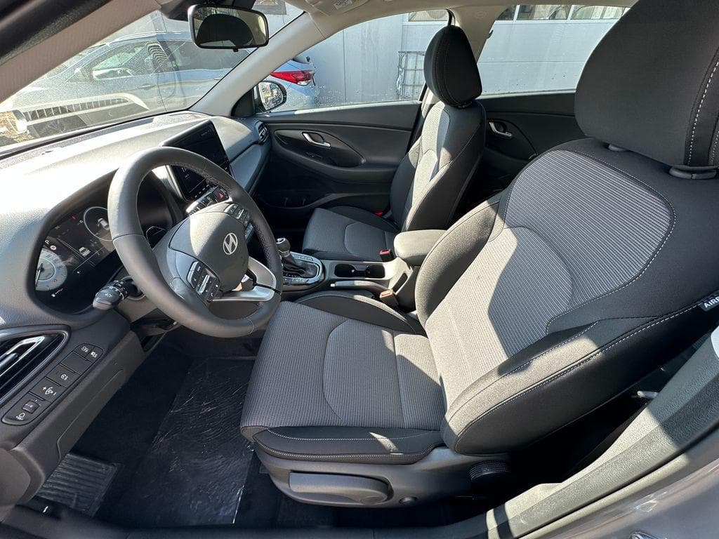 2026 Hyundai i30 - 23