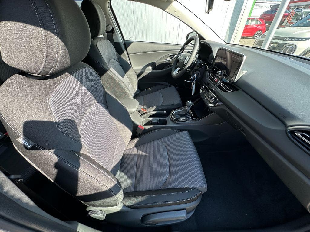 2026 Hyundai i30 - 35