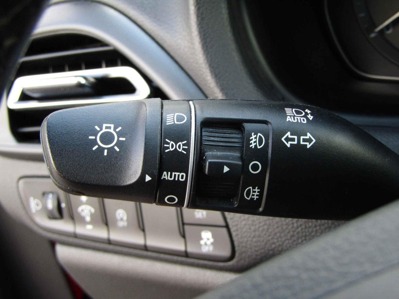 2023 Hyundai i30 - 23