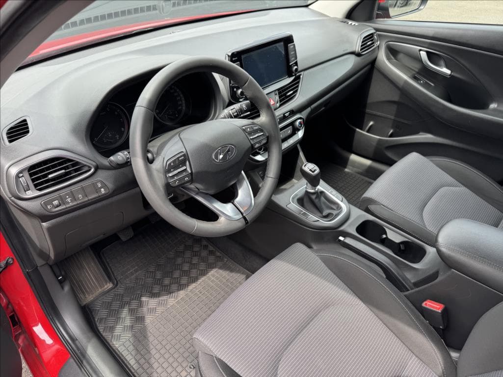 2022 Hyundai i30 - 24