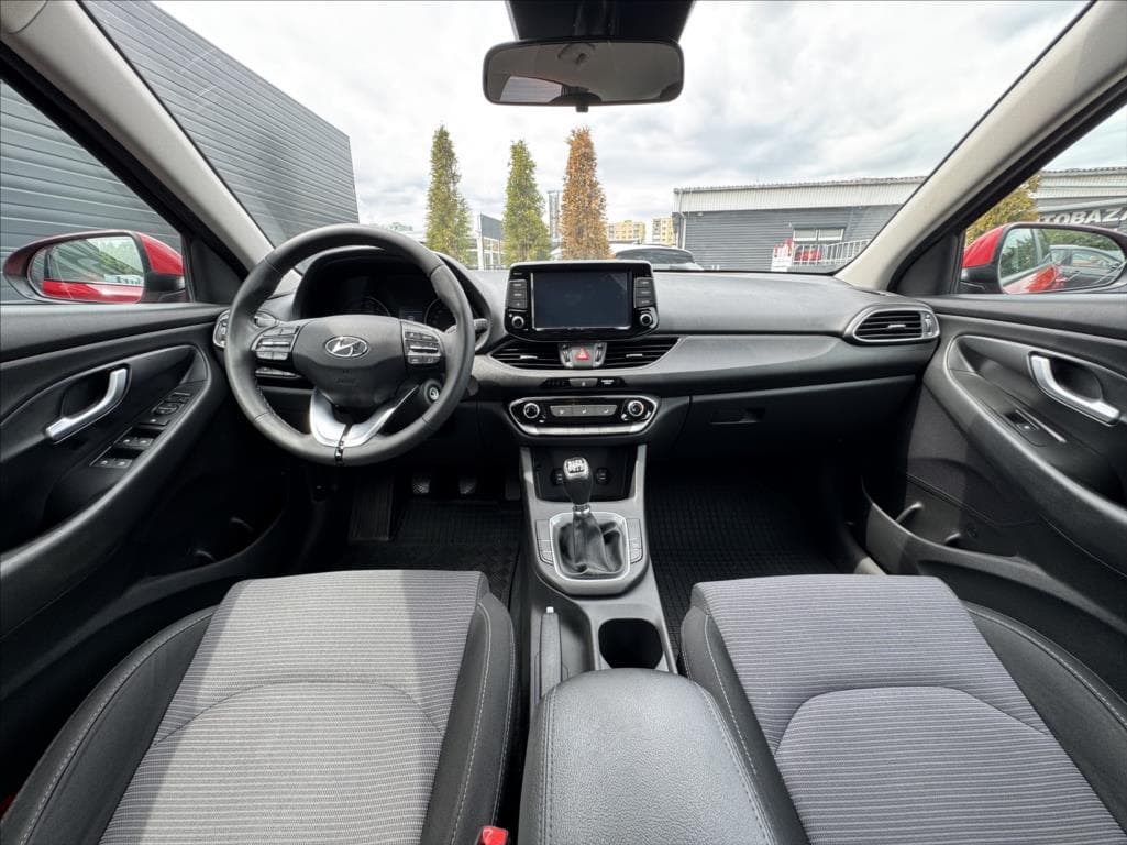 2022 Hyundai i30 - 26