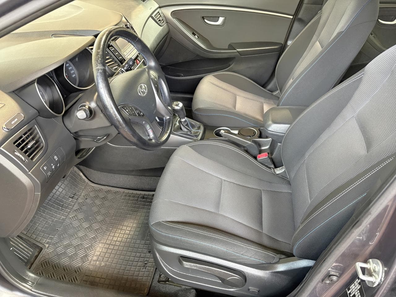 2017 Hyundai i30 - 16