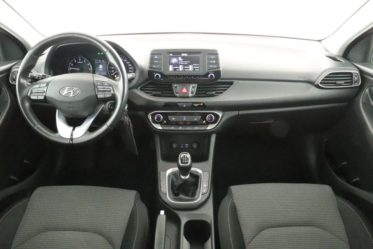 2017 Hyundai i30 - 17