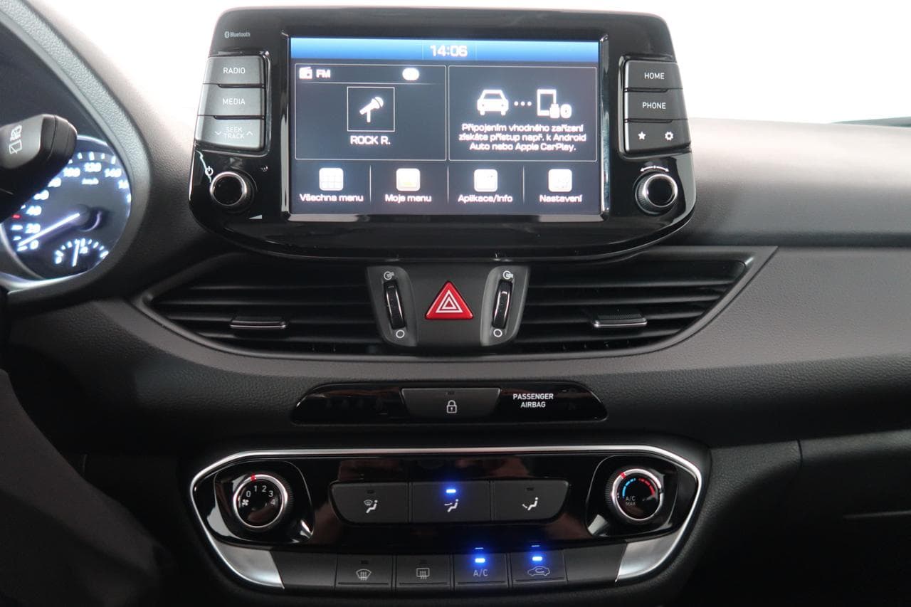 2020 Hyundai i30 - 18