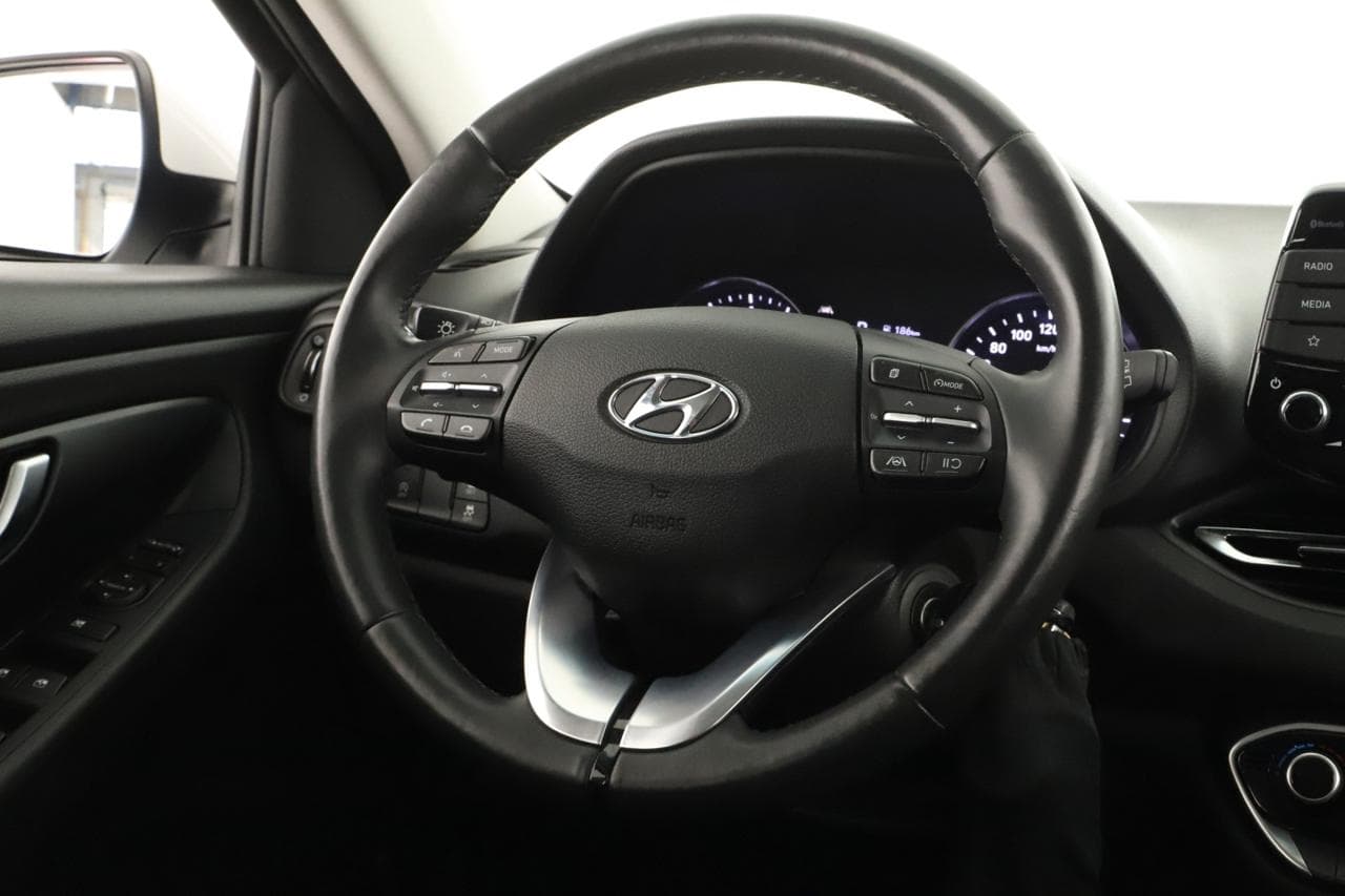 2022 Hyundai i30 - 19