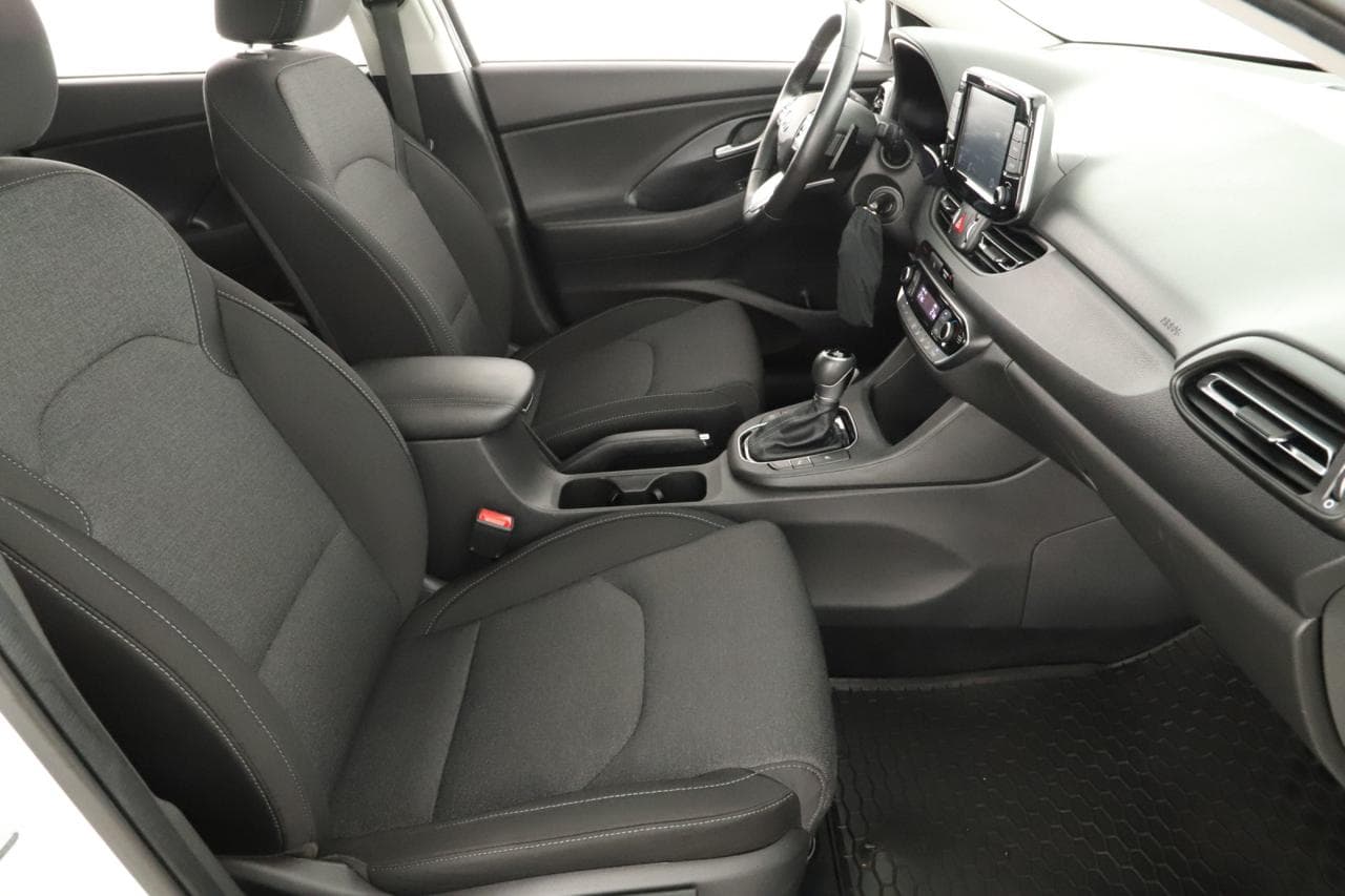2022 Hyundai i30 - 13