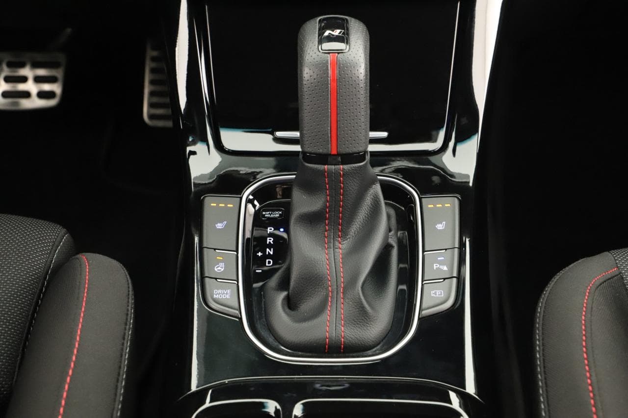 2025 Hyundai i30 - 23