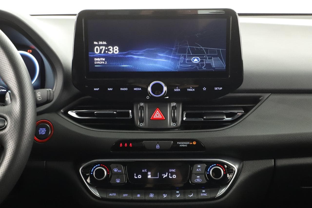 2025 Hyundai i30 - 19