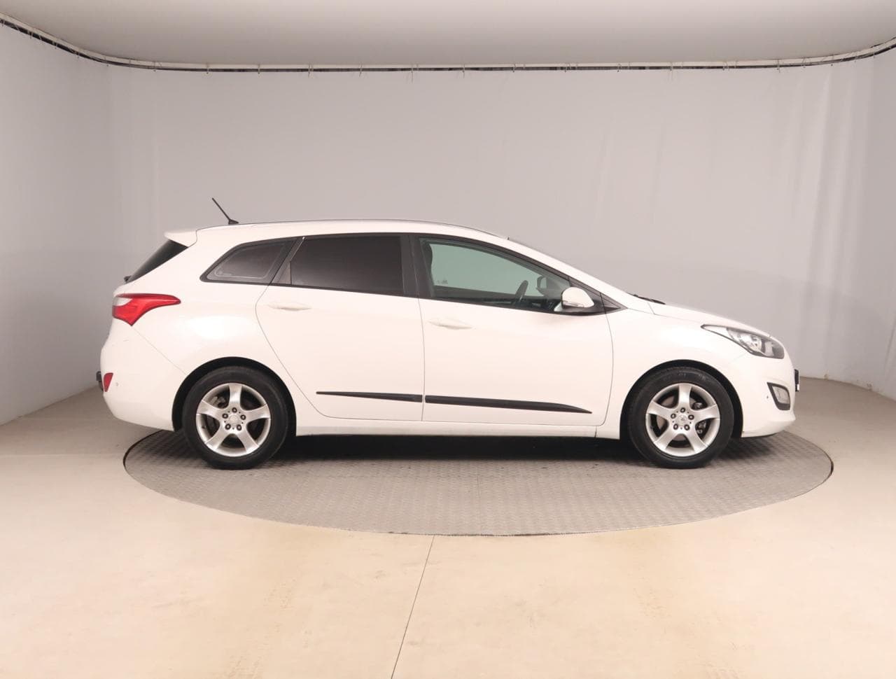 2012 Hyundai i30 - 14