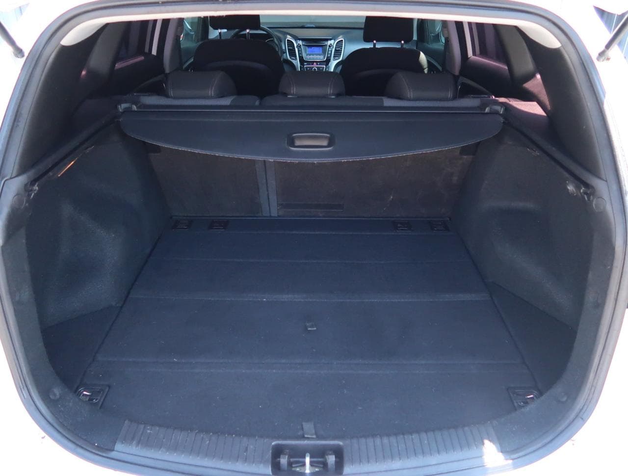 2012 Hyundai i30 - 32