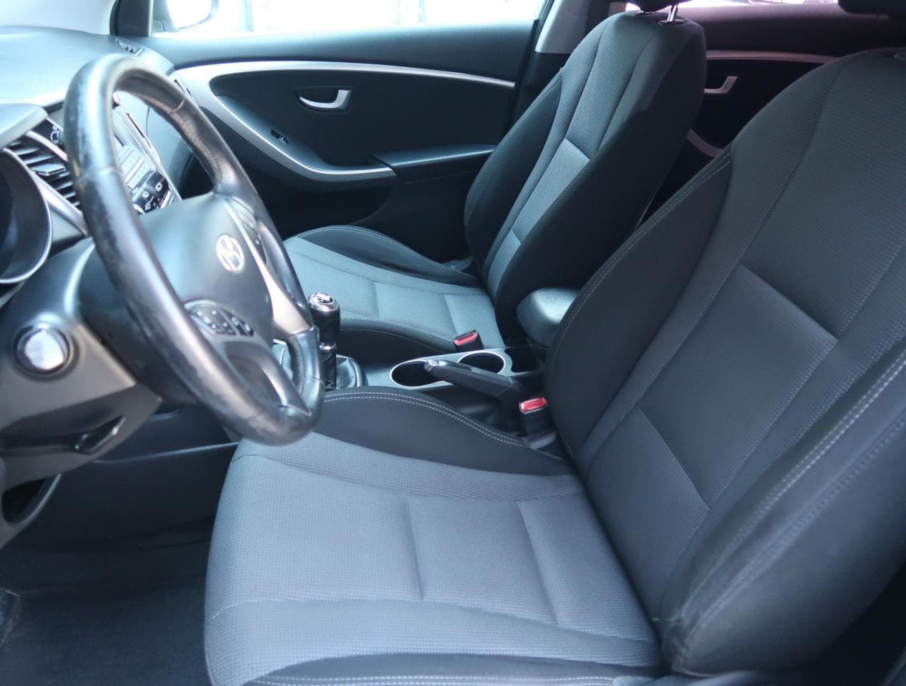 2012 Hyundai i30 - 26