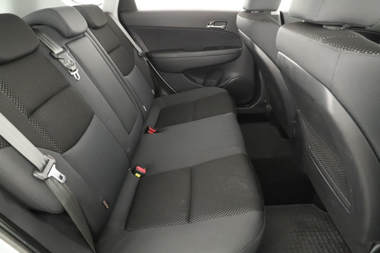 2012 Hyundai i30 - 10