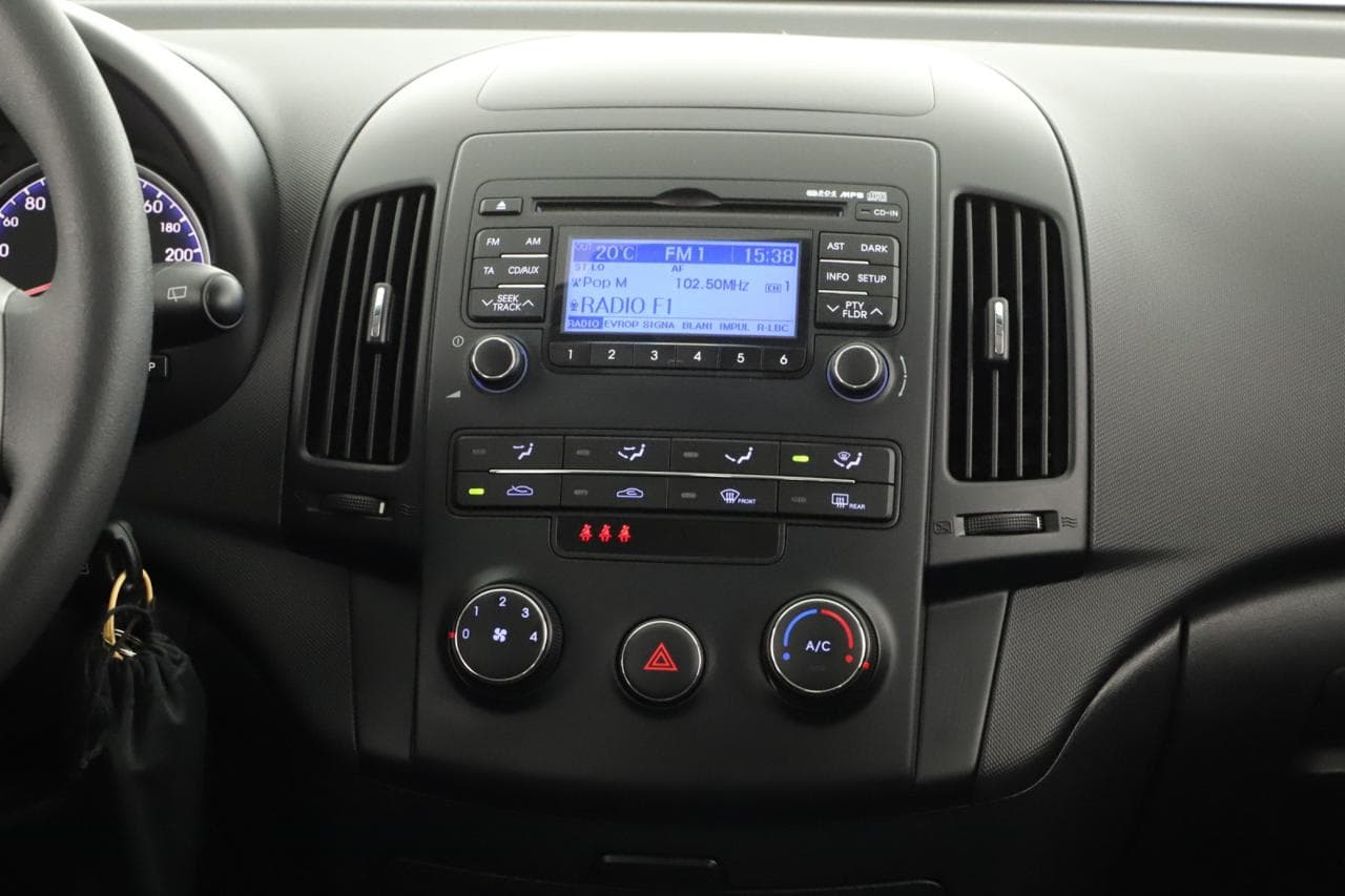 2012 Hyundai i30 - 16